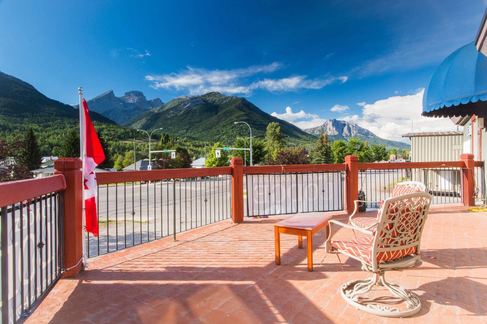 Powder Mountain Lodge Fernie Exterior photo